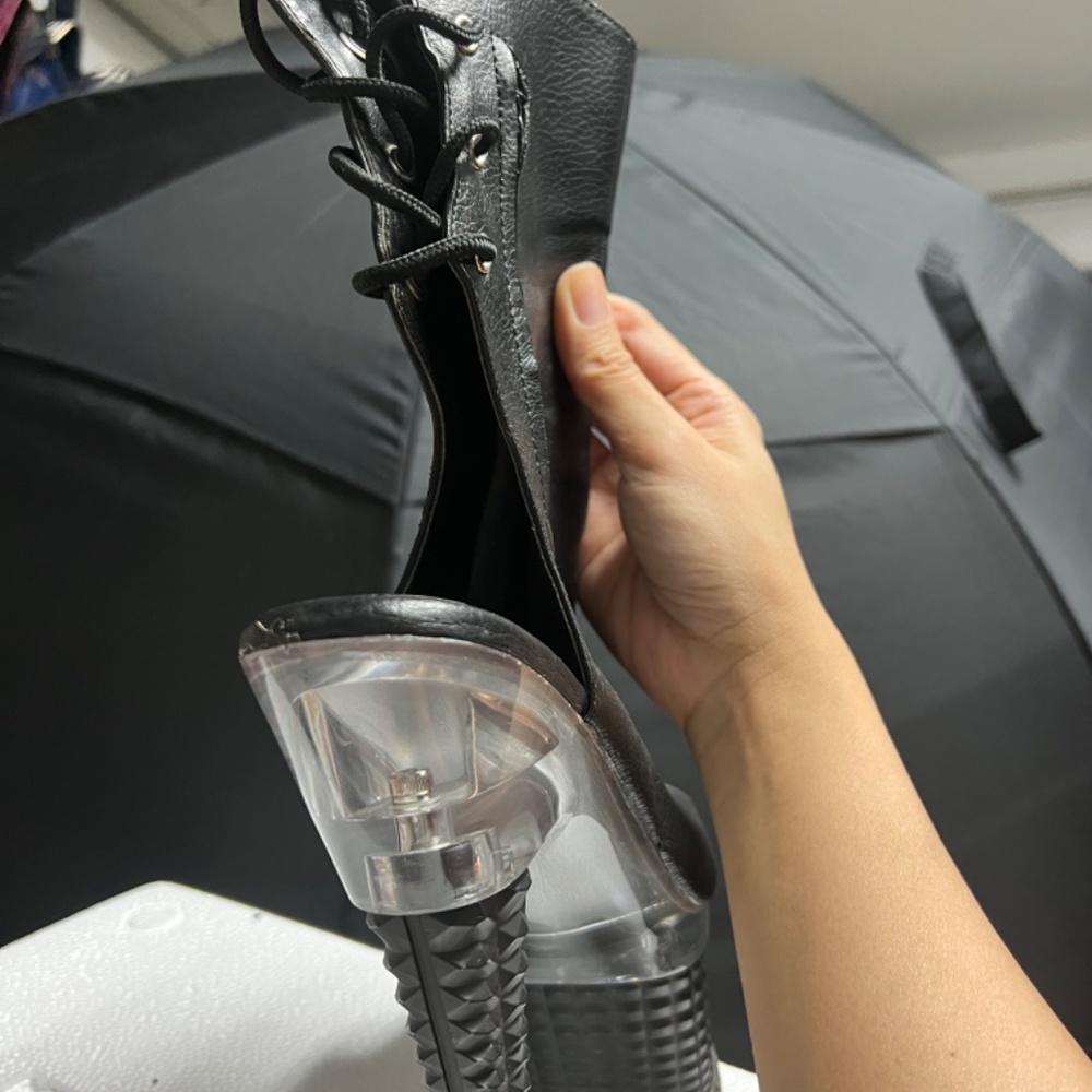 Boots - Picture 2 of 4